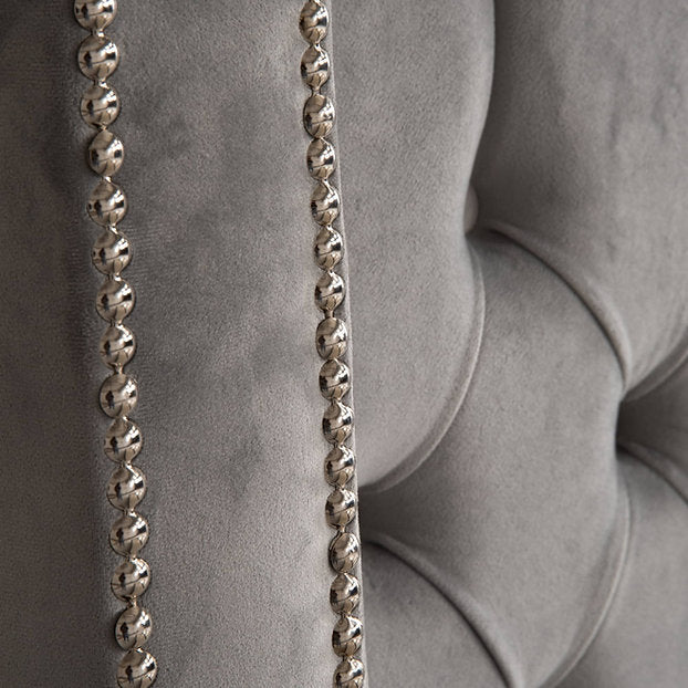 Lit coffre Clouté  gris 140x190 cm 160x200 cm 180x200 cm Velours